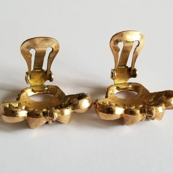 Relisted-Vintage crown shaped clip earrings gold tone clear rhinestones royal - Picture 16 of 17